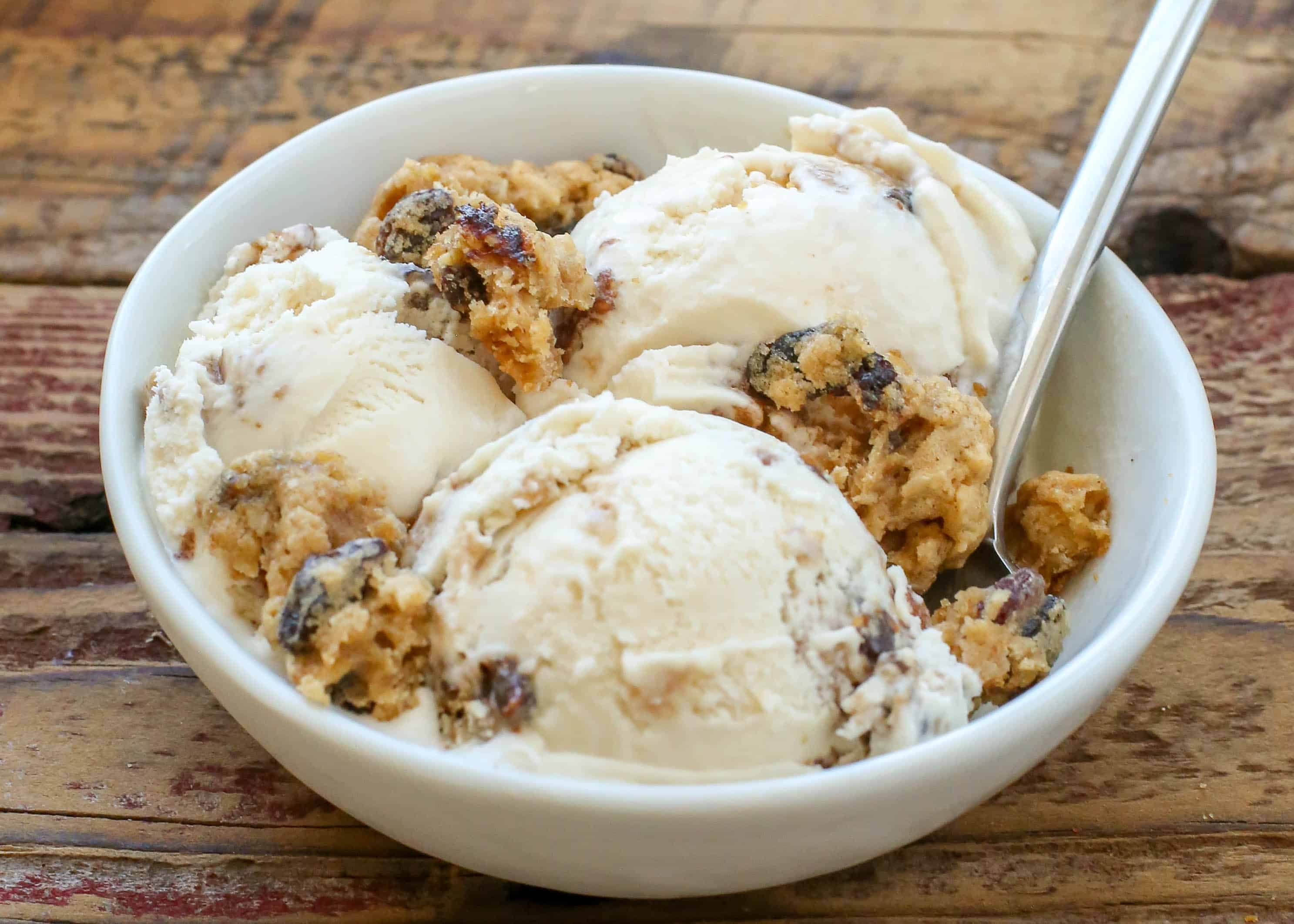 Homemade Oatmeal Cookie Ice Cream: Cinnamon & Crunch Recipe